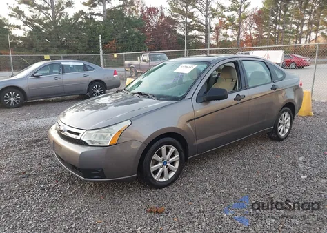 2010 Ford Focus Se z USA, uszkodzony, nr VIN 1FAHP3FN9AW285627